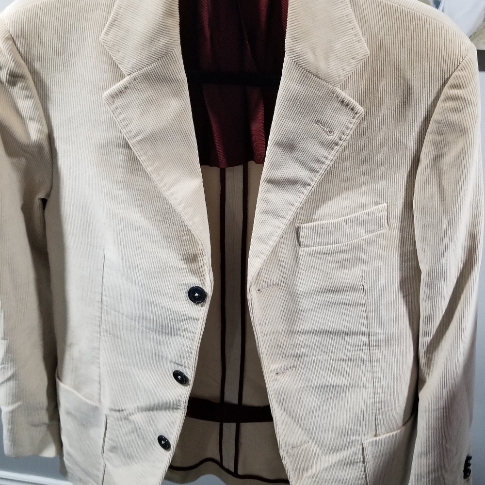 Blazer - Picture 3 of 3
